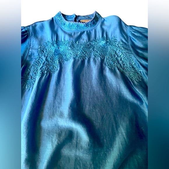 Women’s Payal Jain Anthropology Blue Floral Embroidered Top in Size XL. - Picture 8 of 16